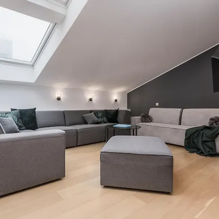 Rent Like Plac Mirowski 12 Апартаменты *